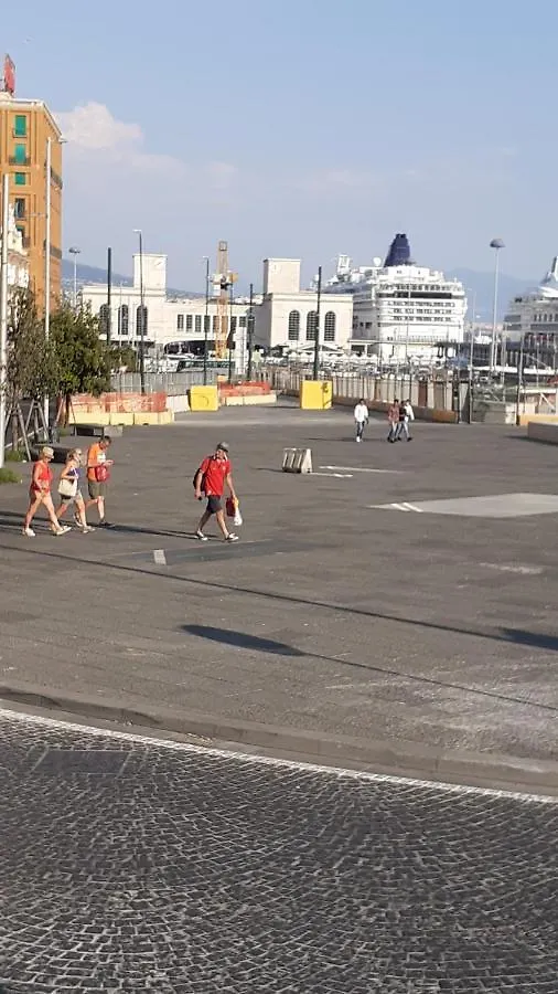 Отель La Dependance Di Marcello Napoli Centro 0*, Неаполь