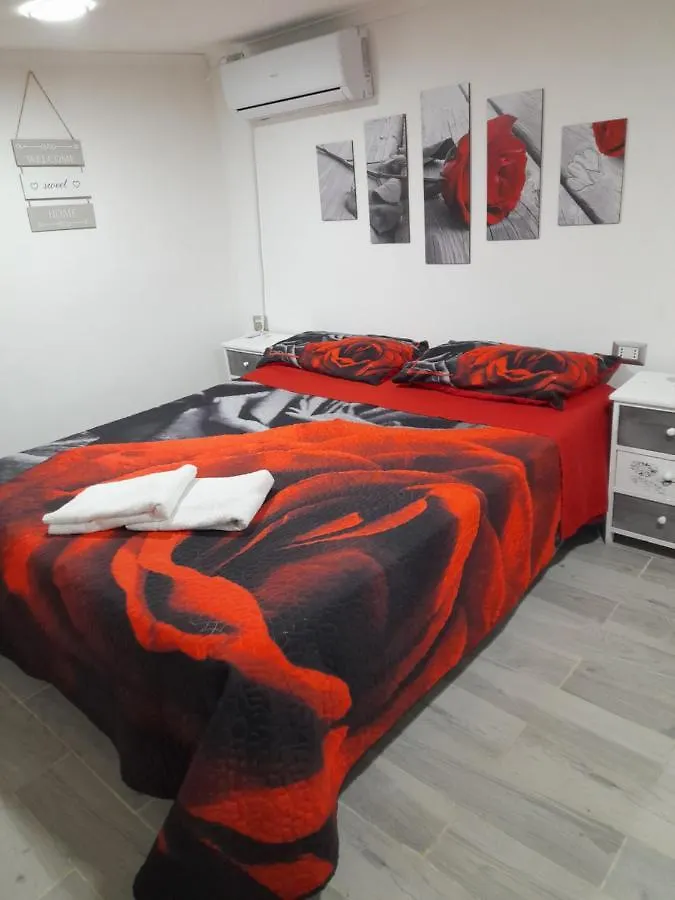 بيت ضيافة فندق La Dependance Di Marcello Napoli Centro إيطاليا